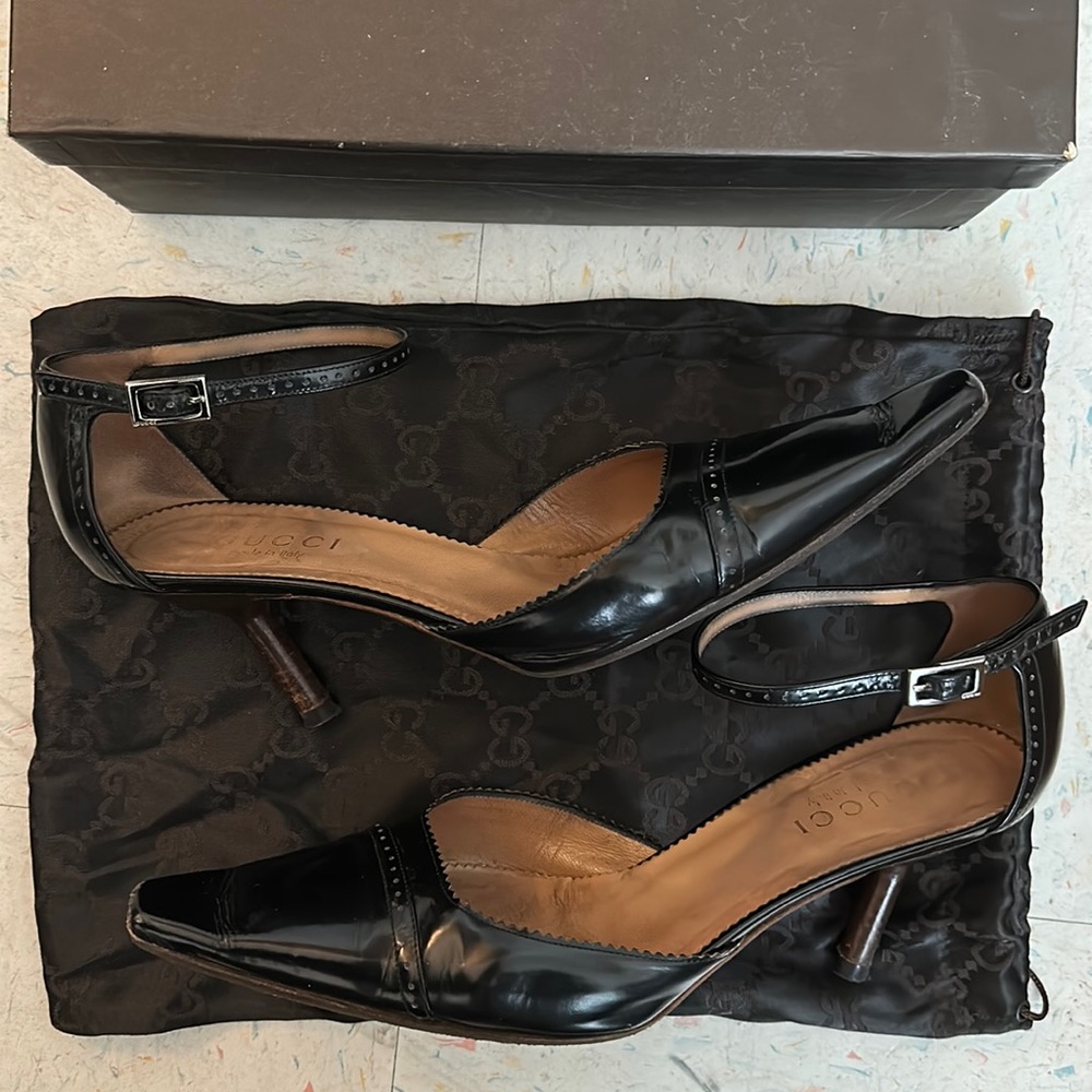 SOLD Vintage Gucci Black Patent kitten heel dress shoes size 8.5 - Picture 3 of 17